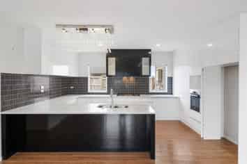 24 Kilmacrennan Drive, Rosehill