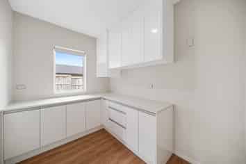 24 Kilmacrennan Drive, Rosehill