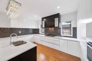 24 Kilmacrennan Drive, Rosehill