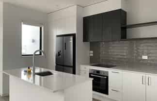 9/1 Genevieve Lane, Hobsonville