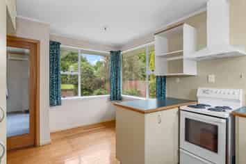 10A Amos Place, SHIRLEY