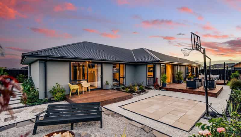 44 Candlesticks Crescent, Lincoln