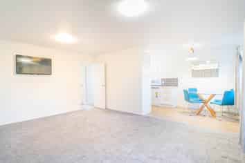 2/76 Mcannalley Street, Manurewa East