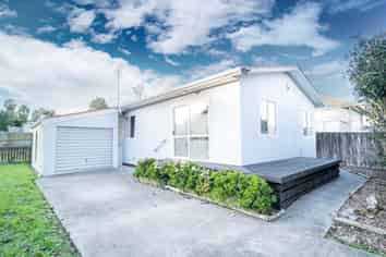 2/76 Mcannalley Street, Manurewa East