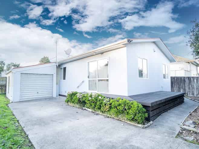 2/76 Mcannalley Street, Manurewa East