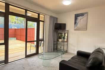 89/92 Bush Road, Albany