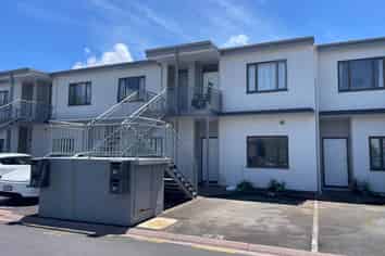 89/92 Bush Road, Albany