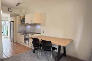 89/92 Bush Road, Albany