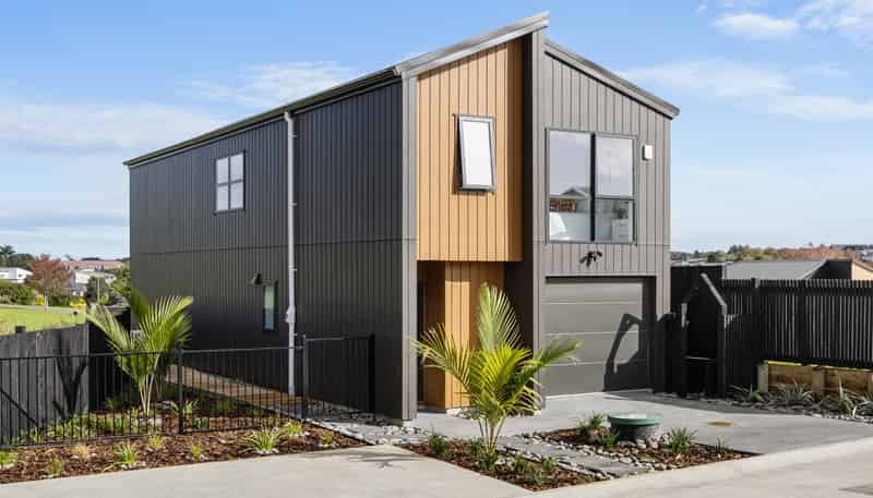 12 Nanjing Road, Pukekohe