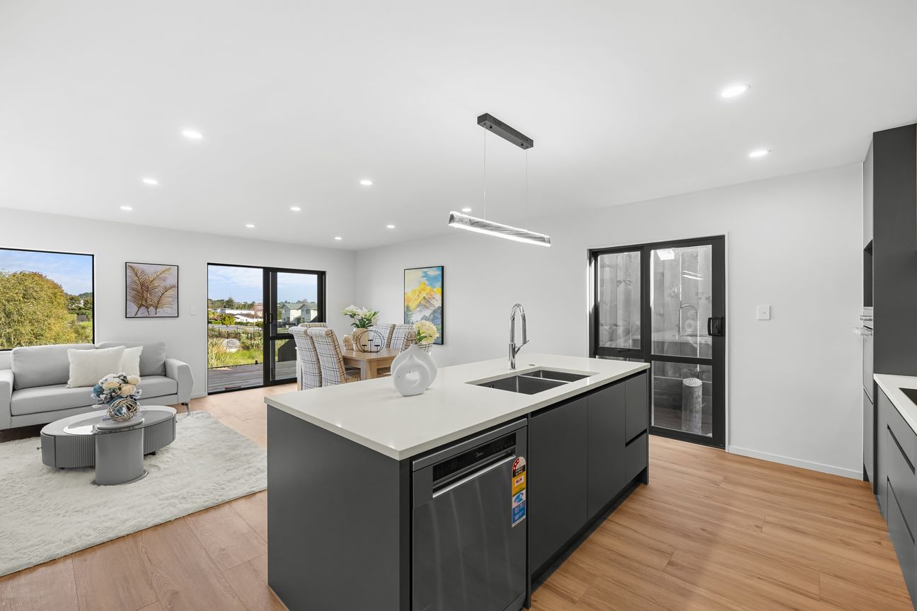 Stand-Alone Living with Space, Views & Effortless Comfort - Widok 6