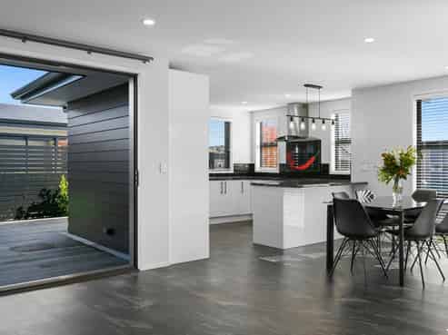 3 Bastille Court, Rangatira Park