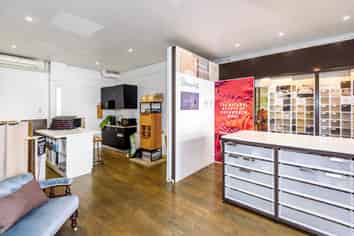 VALUE LOFT SHOWROOM / OFFICE
