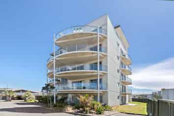 3/90 Customhouse Street, Gisborne