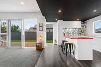 16 Hosking Drive, Cromwell