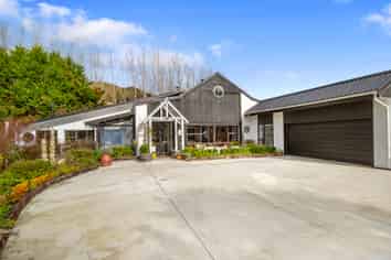 111A Johnsons Road, Whitemans Valley