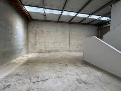 Excellent value industrial unit - one left!