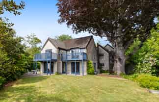 1-3/37A Holmwood Road, Merivale