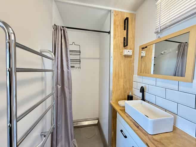 10/408 The Esplanade , Island Bay