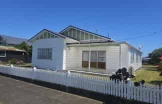 2 Karaka Street , Hawera