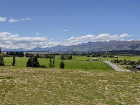 28 Atkins Road, Luggate