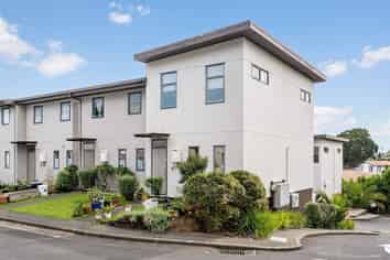 6/42 Holly Street, Avondale