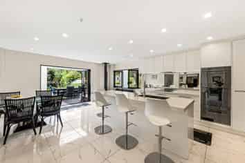 481 Paremoremo Road, Paremoremo