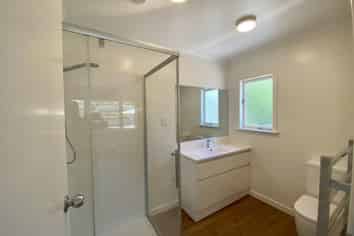 335 Western Hills Drive, Avenues