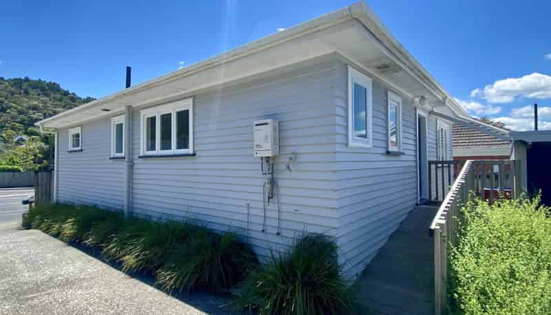 335 Western Hills Drive, Avenues