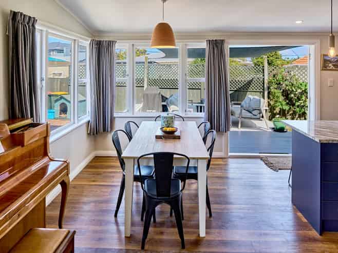 6 York Street, Moera