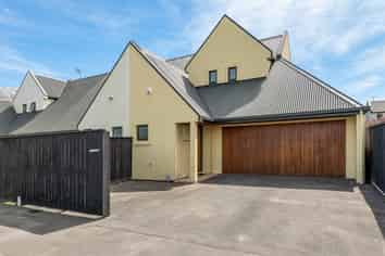 32 Peverel Street, Riccarton