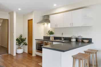 32 Peverel Street, Riccarton