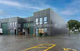 High Stud Industrial in Papakura | 268m²