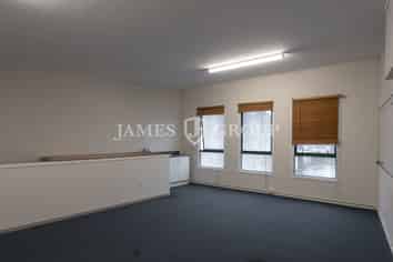 High Stud Industrial in Papakura | 268m²