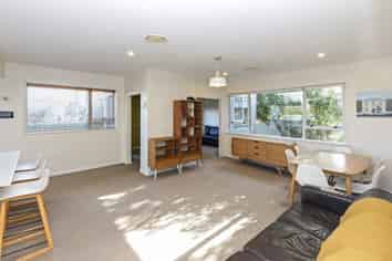 12 Westholme Street, Strowan