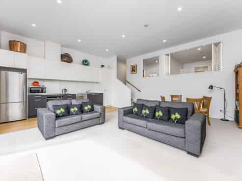 5/8 Thompson Park Road, Mount Wellington