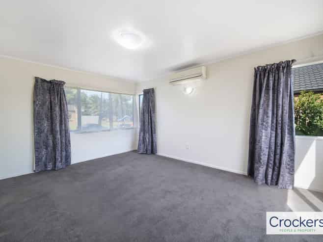 30 Kona Crescent, Henderson