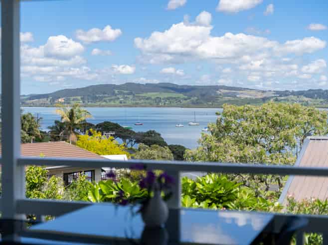 10 Johnson Street, Onerahi