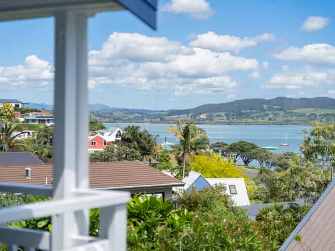 10 Johnson Street, Onerahi