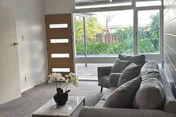 14 Clendon Court, Roslyn