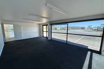 Well-Appointed Industrial with Ample Yard