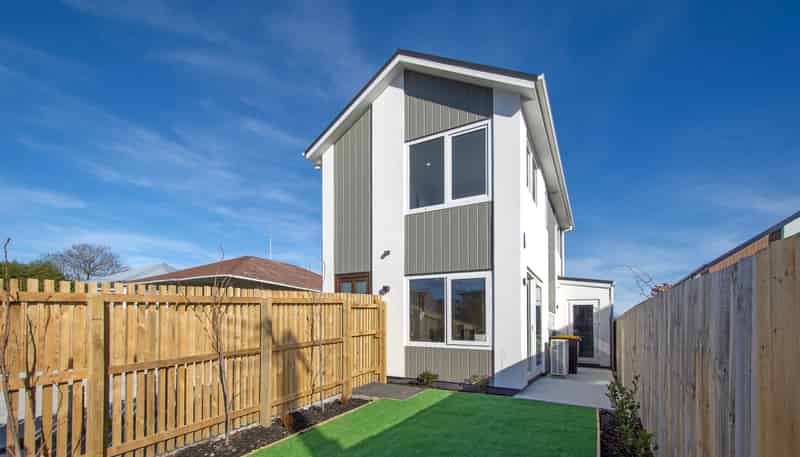 1/61 Waltham Road, Sydenham