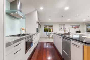 94 Picasso Drive, West Harbour