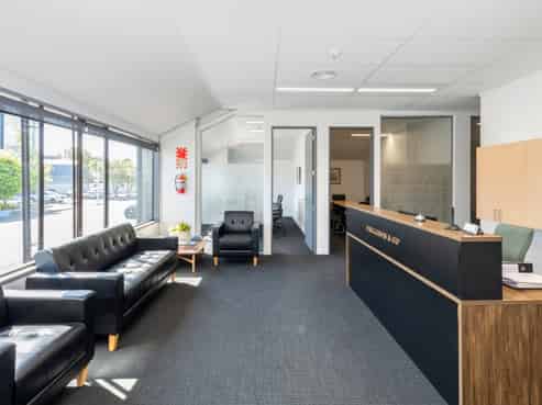 High profile affordable office investment
