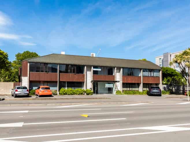 High profile affordable office investment