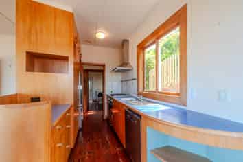 94 Mitchell St, Brooklyn