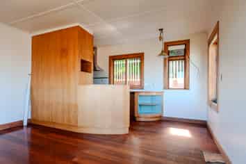 94 Mitchell St, Brooklyn