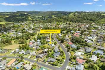 16 McMillan Avenue, Kamo