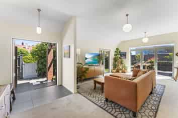 58 Nile Street, Nelson