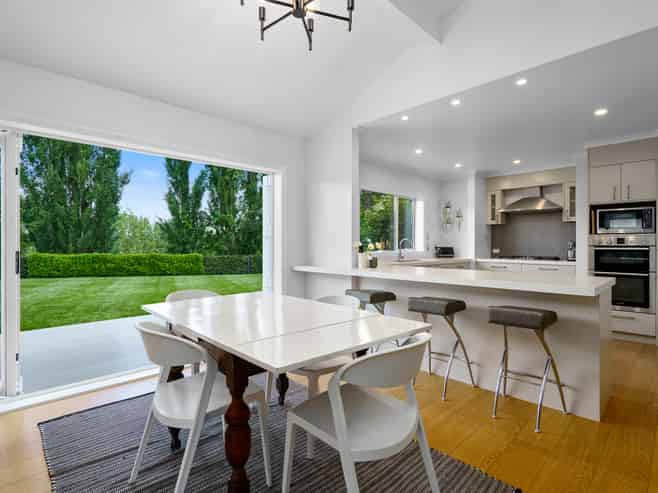 6 MacLean Street, Cambridge