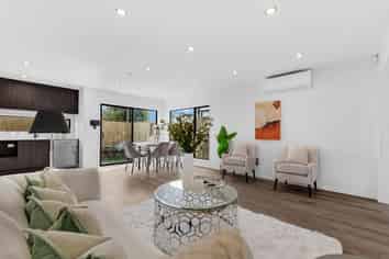 2b Raglan Street, Mangere East